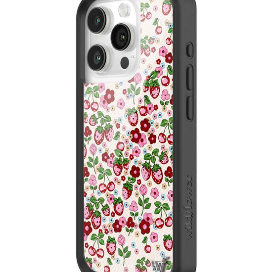 Wildflower iPhone case 15 Pro Berry World Berries Cute