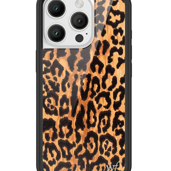 Wildflower Leopard Love iPhone 16 Pro Case