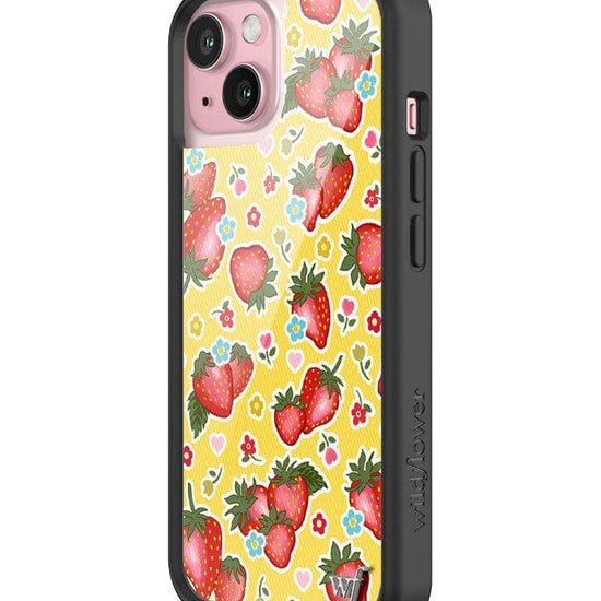 Wildflower Sweet Berries iPhone 15 Case